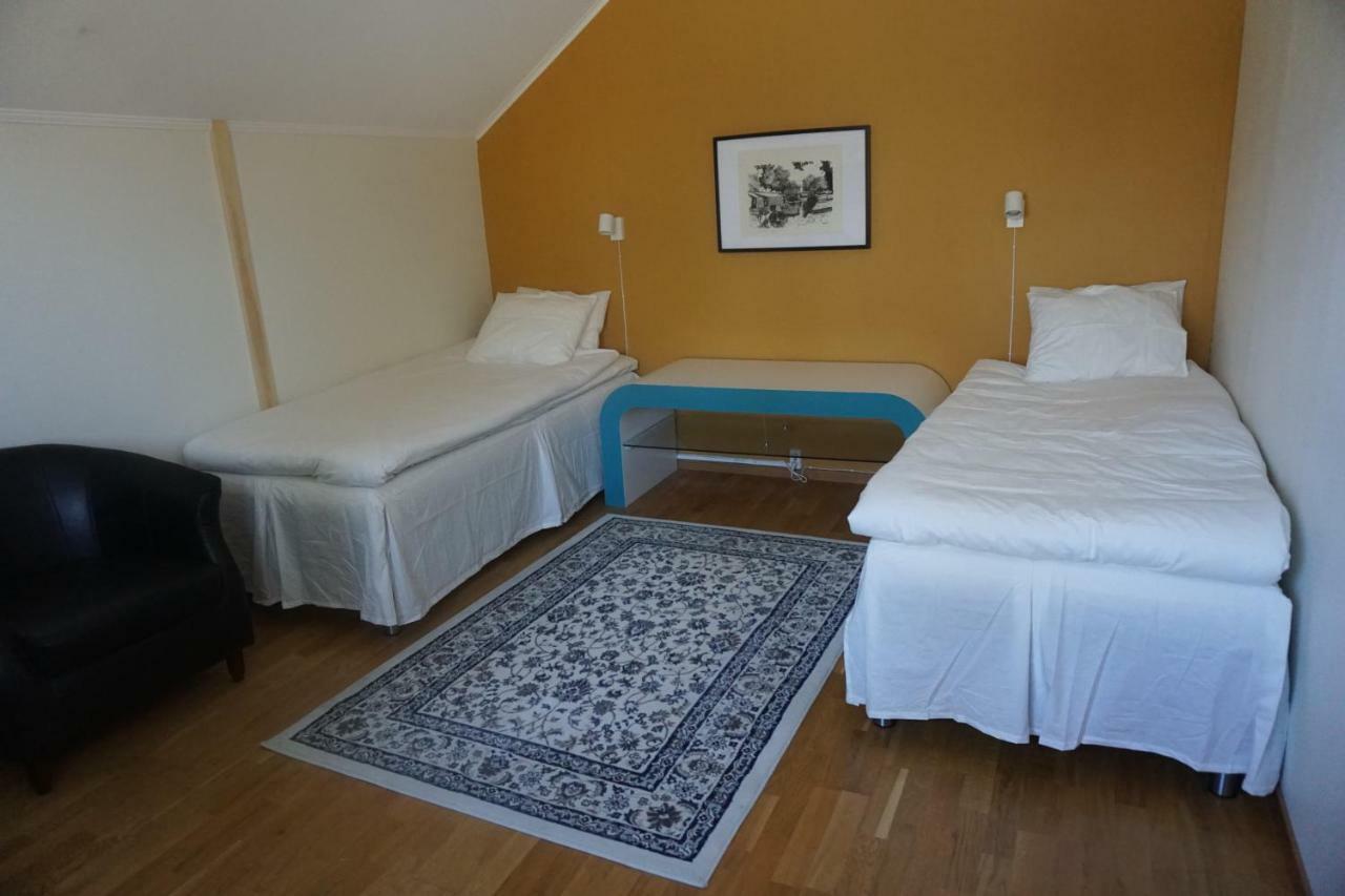 Izkamage Hotel Vasteras Bagian luar foto